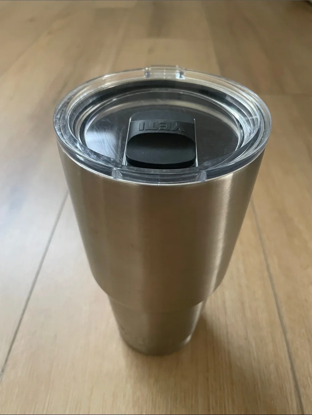 Yeti 30 oz Silver Stainless Steel Travel Tumbler with Clear Lid